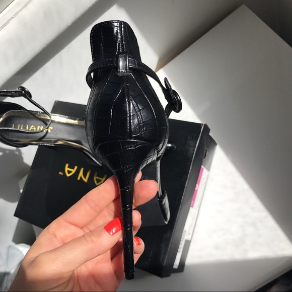 🆕 CROCODILE PRINT FAUX LEATHER JET BLACK HEELS! - Picture 6 of 13